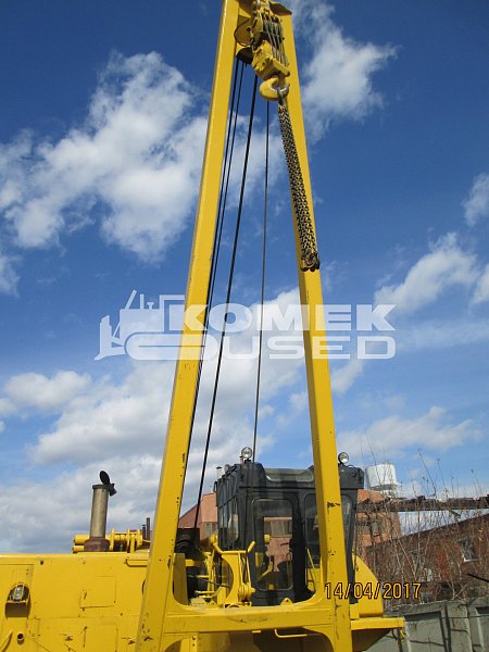 Трубоукладчик  Komatsu D355C-3